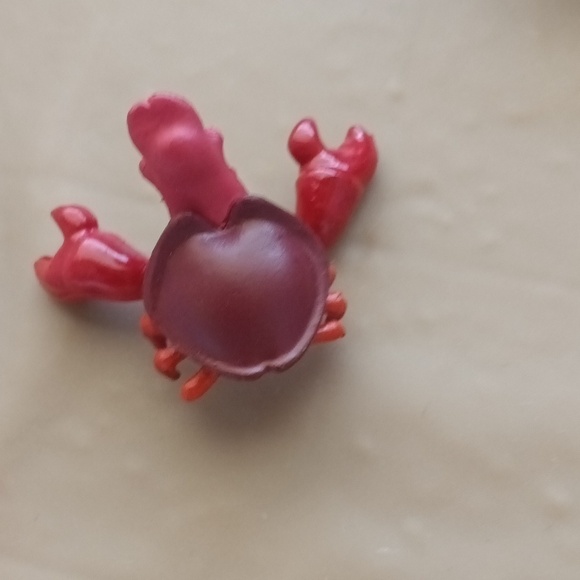 Disney Parks Ariel storybook playset in a book comes with Sebastian - Picture 12 of 16